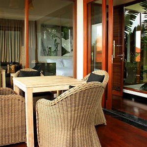 Villa à 3 Chambres à Coucher